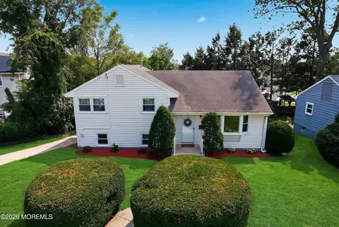 13 Glencourt Ave, Edison, NJ 08837