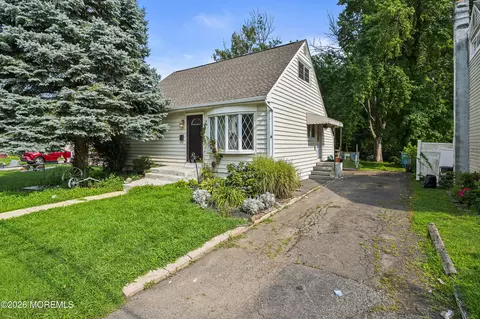 317 Edgeview Rd, Keyport, NJ 07735