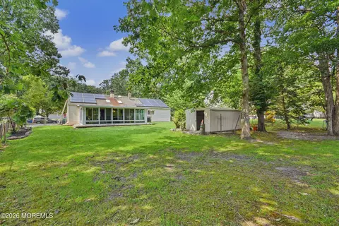 Exterior - 35 Buckingham Dr, Jackson, NJ 08527 photo 5 of 8