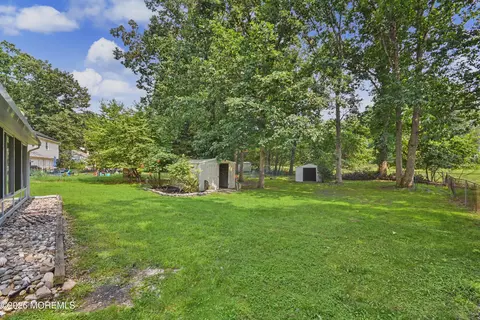Exterior - 35 Buckingham Dr, Jackson, NJ 08527 photo 4 of 8