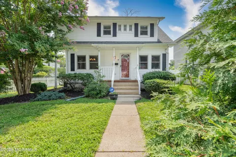 517 W Front St, Red Bank, NJ 07701
