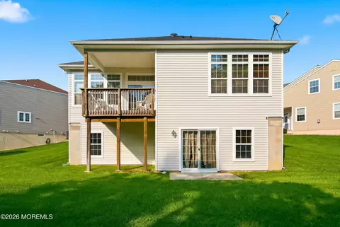 Exterior - 9 Brielle Ct, Waretown, NJ 08758 photo 4 of 11