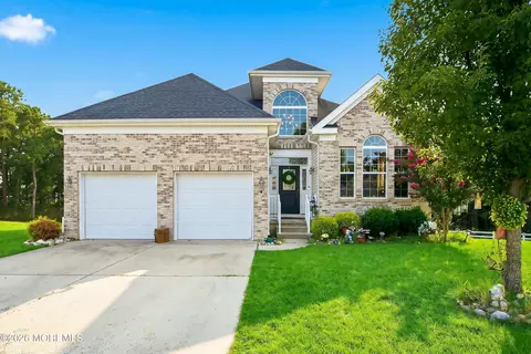 Exterior - 9 Brielle Ct, Waretown, NJ 08758 photo 1 of 11