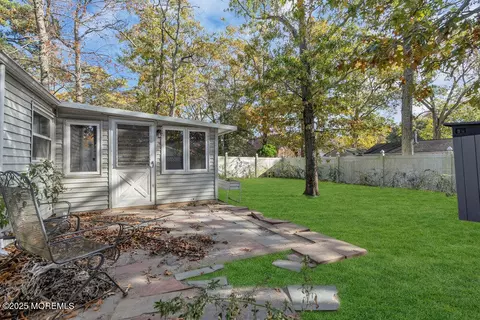 Exterior - 2 Central Ave, Waretown, NJ 08758 photo 3 of 6