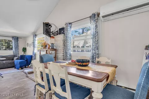 Dining - 2 Central Ave, Waretown, NJ 08758 photo 2 of 2
