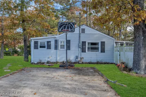 Exterior - 2 Central Ave, Waretown, NJ 08758 photo 6 of 6