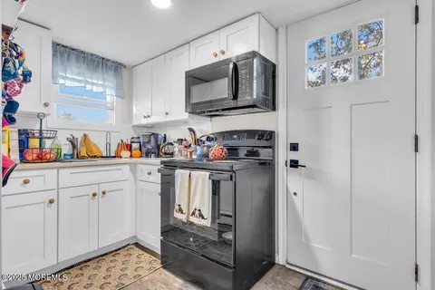 Kitchen - 2 Central Ave, Waretown, NJ 08758 photo 1 of 1