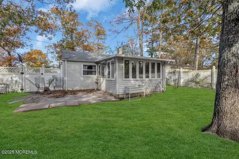 Exterior - 2 Central Ave, Waretown, NJ 08758 photo 4 of 6