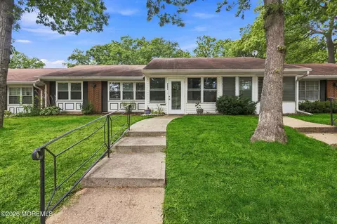 259 Huntington Dr # C, Lakewood, NJ 08701