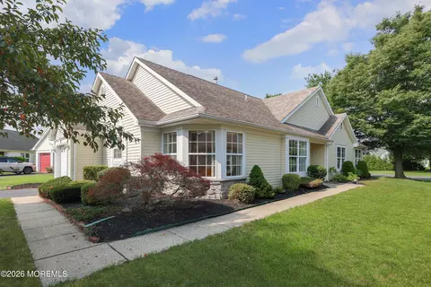 2538 Ridgemont Ct, Toms River, NJ 08755