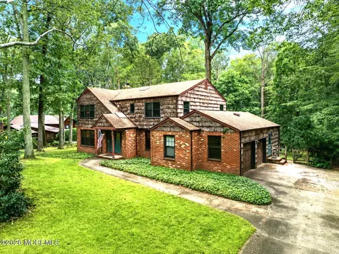 49 Pheasant Run, Freehold, NJ 07728