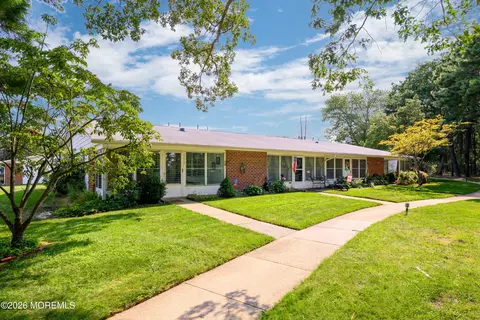 1020 Aberdeen Dr # A, Lakewood, NJ 08701
