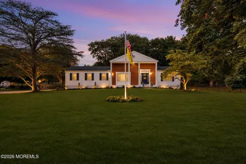 647 Colts Neck Rd, Freehold, NJ 07728