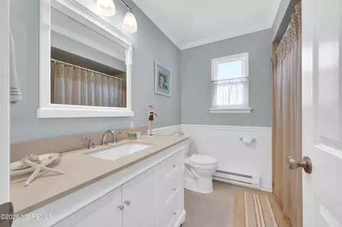 Bath - 4 Brenner Ct, Brick, NJ 08724 photo 1 of 2