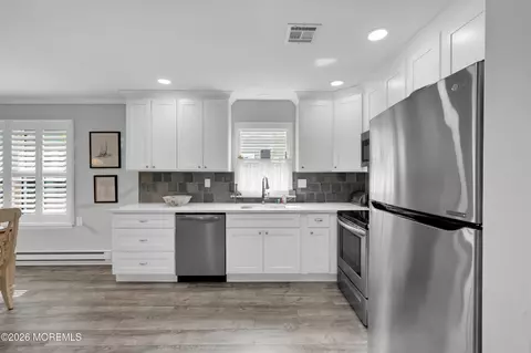 Kitchen - 4 Brenner Ct, Brick, NJ 08724 photo 2 of 3