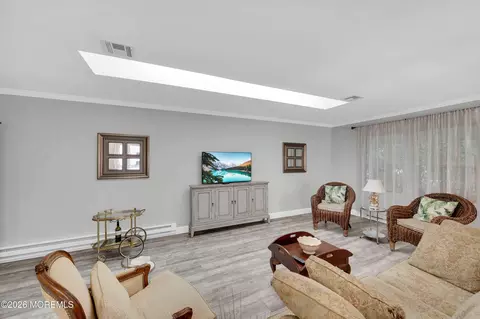 Living - 4 Brenner Ct, Brick, NJ 08724 photo 1 of 2