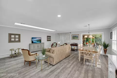 Dining - 4 Brenner Ct, Brick, NJ 08724 photo 2 of 6
