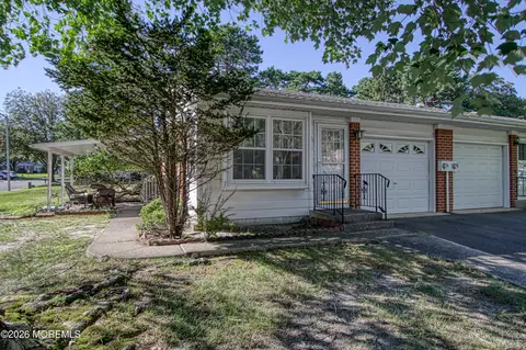 16 Monticello Dr #A, Whiting, NJ 08759