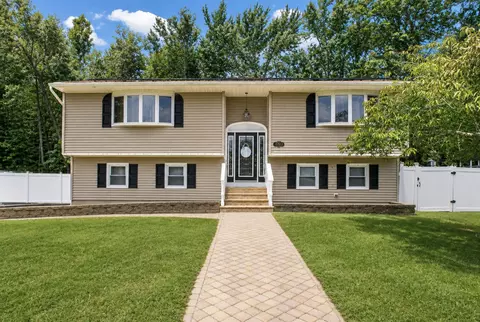 1203 Thomas Ave, Ocean, NJ 07712
