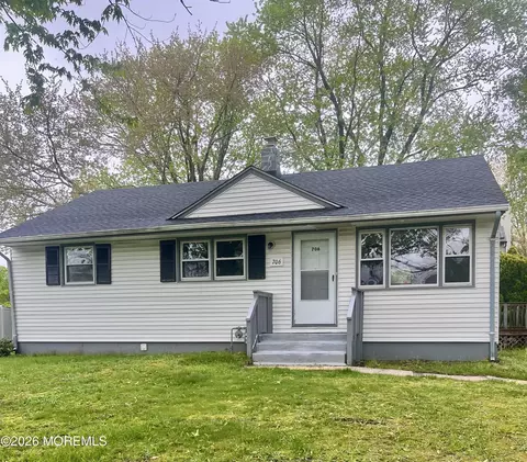 706 E Lawn Dr, Neptune City, NJ 07753