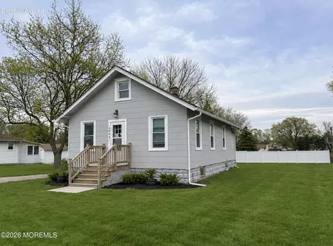 3034 W Bangs Ave, Neptune City, NJ 07753
