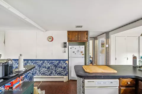 Kitchen - 401 Brown St, Brielle, NJ 08730 photo 3 of 3