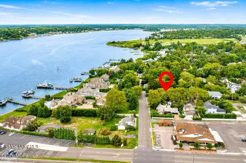 401 Brown St, Brielle, NJ 08730