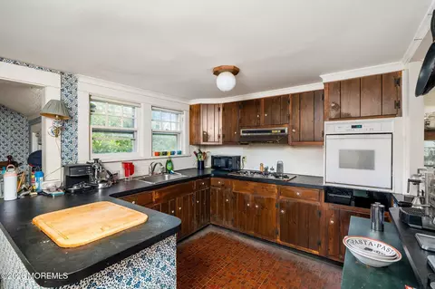 Kitchen - 401 Brown St, Brielle, NJ 08730 photo 2 of 3