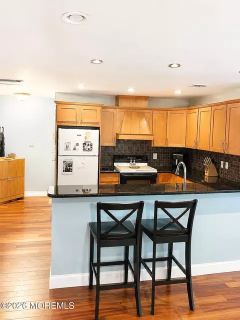 65 Cedar Ave #A11, Long Branch, NJ 07740