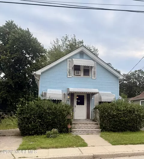 708 Monmouth Pkwy, North Middletown, NJ 07748