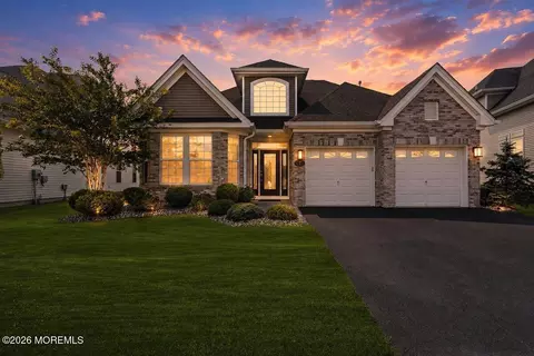 7 Firefly Ln, Barnegat, NJ 08005