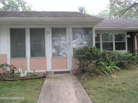 145 Buckingham Dr #B, Lakewood, NJ 08701