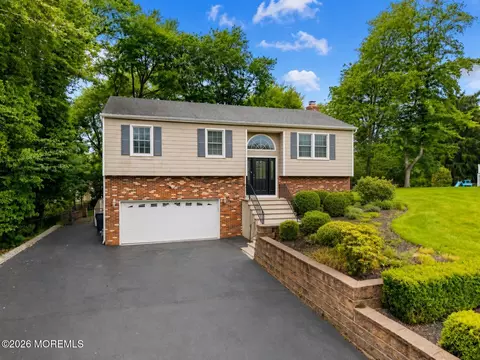18 Nolan Rd, Morganville, NJ 07751