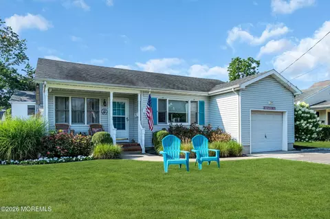1153 17th Ave, Wall, NJ 07719