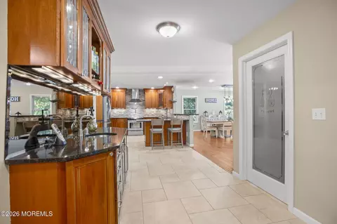 Entry Way - 45 Pineoaka Rd, Jackson, NJ 08527 photo 4 of 5