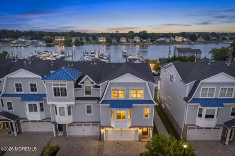 12 Cordelia Ct, Long Branch, NJ 07740