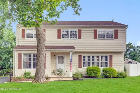 1055 Bell St, Toms River, NJ 08753