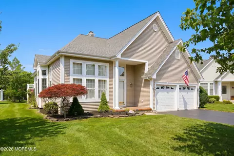 9 Rapids Ct, Barnegat, NJ 08005