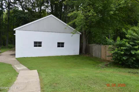 14 Homestead Ln, Roosevelt, NJ 08555