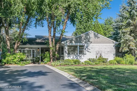 100 Little Silver Pkwy, Little Silver, NJ 07739