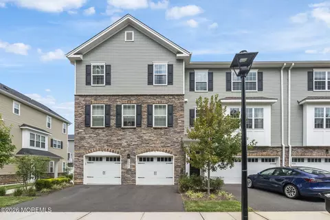 1502 Arose Ln, Middletown, NJ 07748