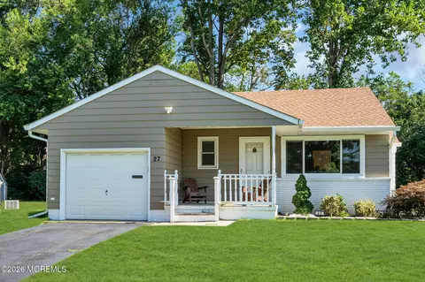 27 Hare Bell Holw Holw, Toms River, NJ 08755