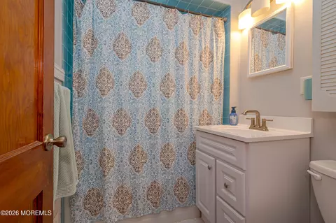 Bath - 500 Pine St, Lakehurst, NJ 08733 photo 1 of 2