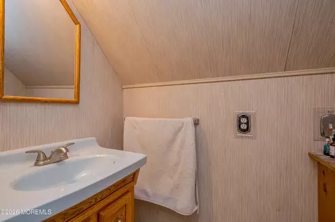 Bath - 500 Pine St, Lakehurst, NJ 08733 photo 2 of 2