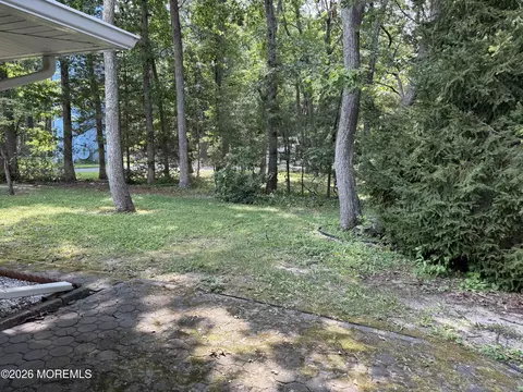 4 D Cardinal St, Manchester, NJ 08759