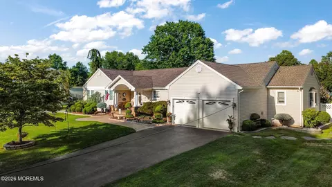 71 Lancaster Rd, Freehold, NJ 07728