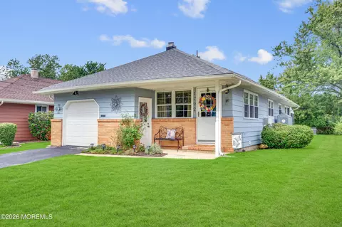 1792 Hovsons Blvd, Toms River, NJ 08753