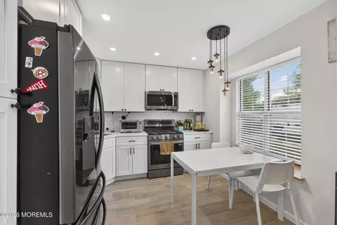 Kitchen - 80 Rita Ln, Jackson, NJ 08527 photo 1 of 2