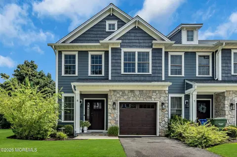 6 Samantha Way, Eatontown, NJ 07724