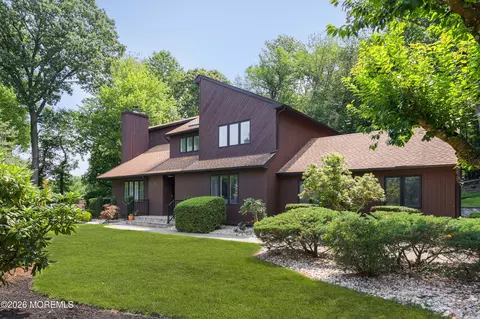 18 Constitution Dr, Leonardo, NJ 07737 photo 2